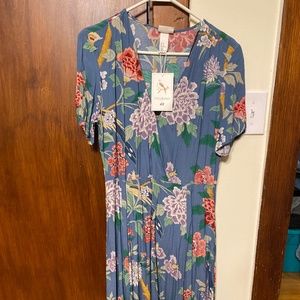 Floral dress - tags still on, never worn!